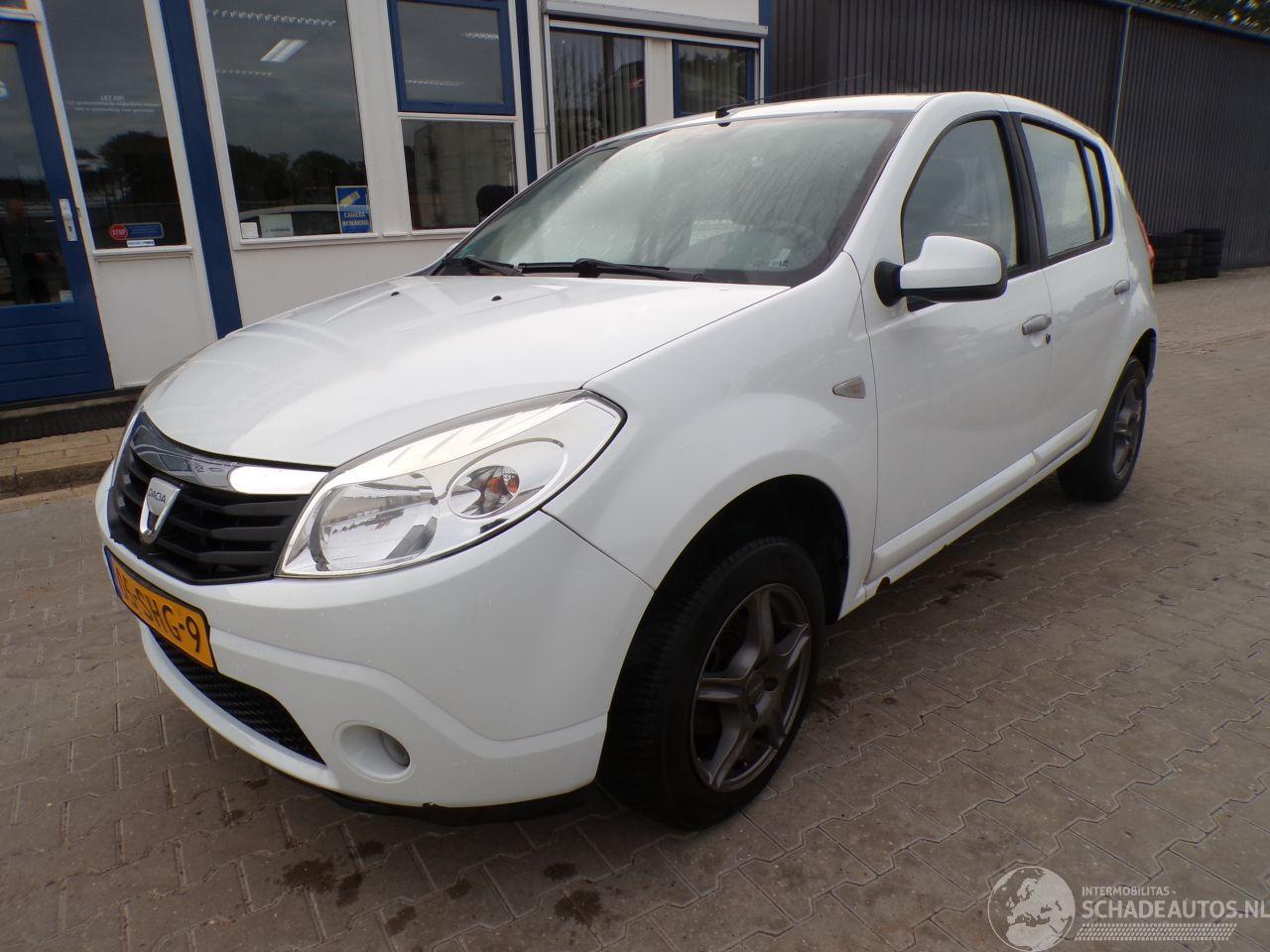 Dacia Sandero Laurtate 1.2-16v