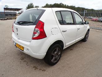 Dacia Sandero Laurtate 1.2-16v picture 4