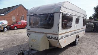 Unfall Kfz Wohnwagen Wilk  Safari 470 1983/6