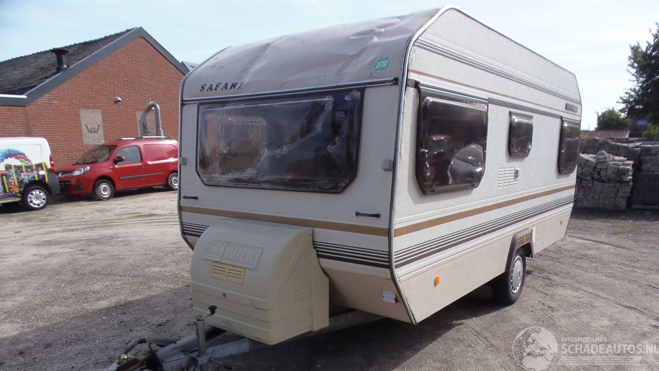 Wilk  Safari 470