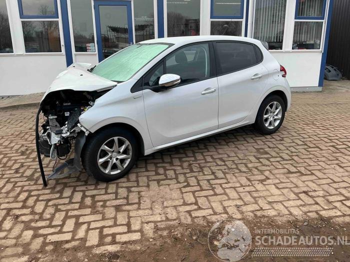 Peugeot 208 208 I (CA/CC/CK/CL), Hatchback, 2012 / 2019 1.2 Vti 12V PureTech 82