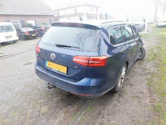 Volkswagen Passat 1.6 tdi picture 4