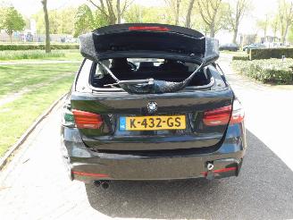 BMW 3-serie 320 x drive picture 12
