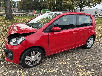 Auto incidentate Volkswagen Up 1.0high -up pannorama 2018/1
