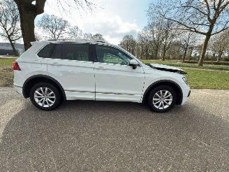 Volkswagen Tiguan 92 kW (125 PK)  1395 cc. picture 2