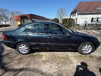 Mercedes C-klasse 105 kW (143 PK)  1796 cc. picture 2