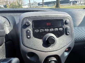 Peugeot 108 53 kW (72 PK)  998 cc. picture 17