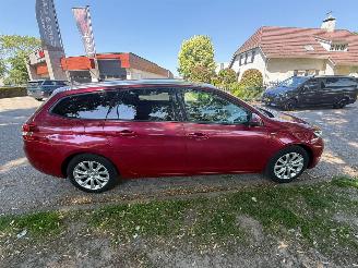 Peugeot 308 81 kW (110 PK)  1199 cc. picture 6