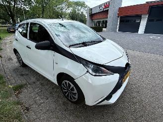 Toyota Aygo 51 kW (69 PK)  998 cc. picture 7
