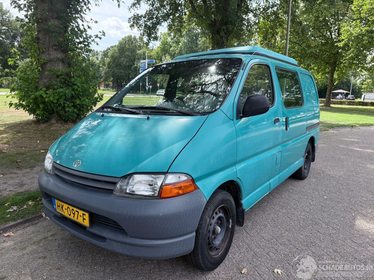 Toyota Hi-ace 2400 CC
