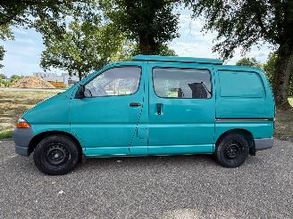 Toyota Hi-ace 2400 CC picture 2