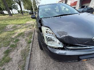 Toyota Prius 1497 cc picture 10