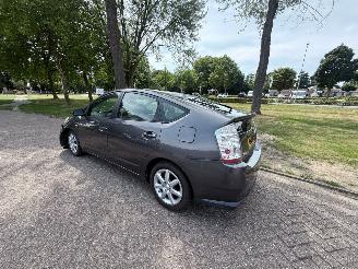 Toyota Prius 1497 cc picture 3