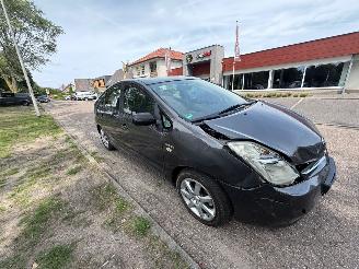 Toyota Prius 1497 cc picture 7