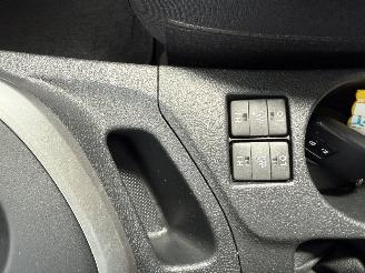 Toyota Auris  picture 16