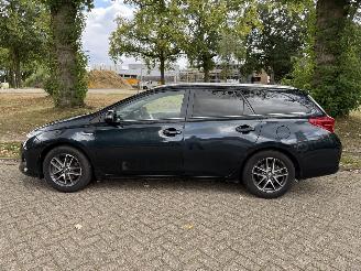 Toyota Auris  picture 2