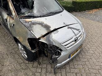 Toyota Avensis-verso  picture 17