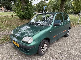 Schadeauto Fiat Seicento  2001/1