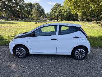 Toyota Aygo  picture 2