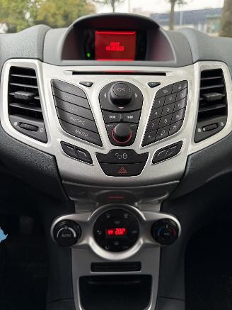Ford Fiesta  picture 15