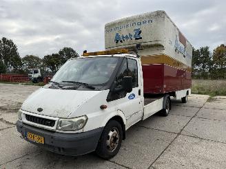 krockskadad bil bedrijf Ford Transit  2005/1
