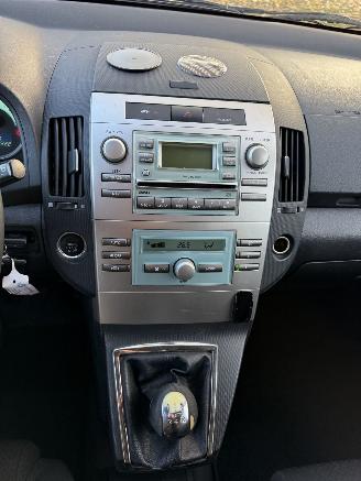 Toyota Corolla-verso  picture 16