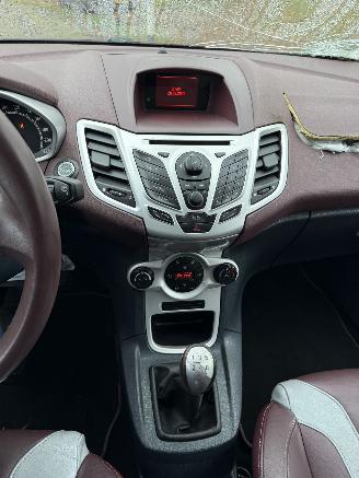 Ford Fiesta  picture 18