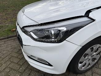 Hyundai I-20  picture 12