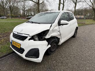 uszkodzony samochody osobowe Peugeot 108  2015/1