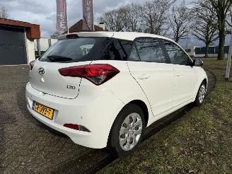 Hyundai I-20  picture 5