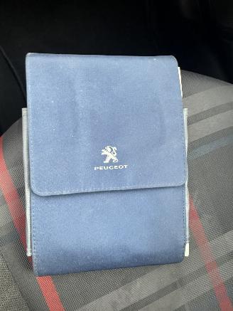 Peugeot 108  picture 25