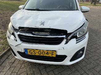 Peugeot 108  picture 10