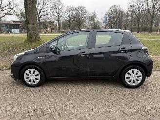 Toyota Yaris  picture 2