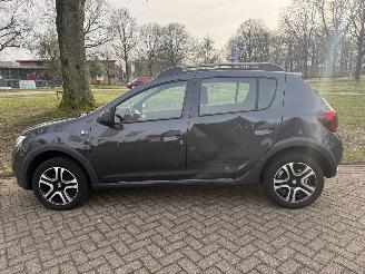 Dacia Sandero  picture 2