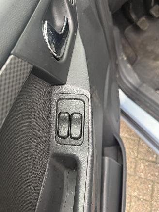 Opel Meriva  picture 10