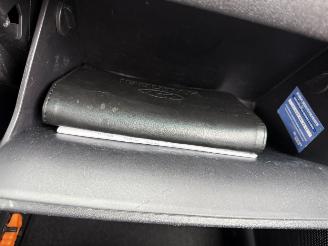 Hyundai I-10  picture 19