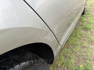 Volkswagen Golf  picture 12