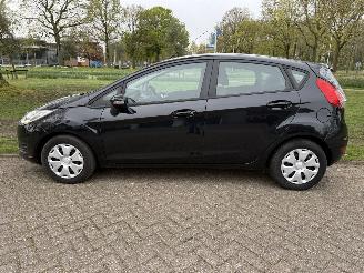 Ford Fiesta  picture 2