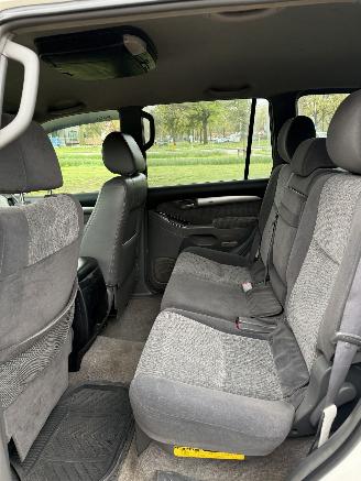 Toyota Landcruiser PRADO picture 13