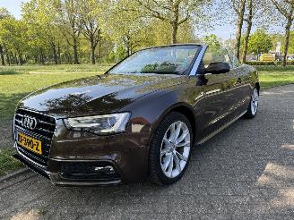 uszkodzony samochody osobowe Audi A5 CABRIOLET 2016/1