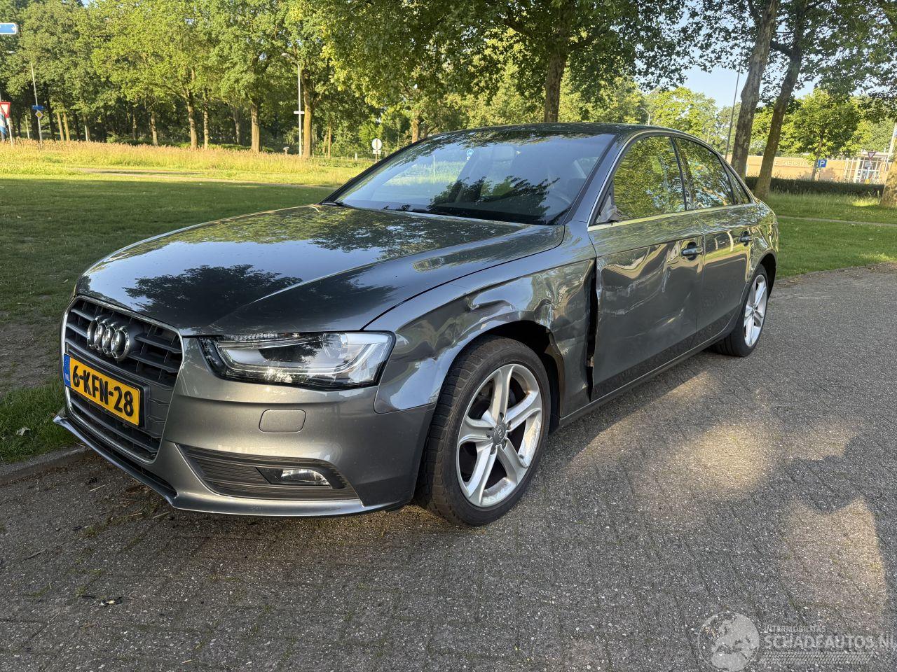 Audi A4 LIMOUSINE