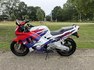 Honda CBR 600 F picture 2