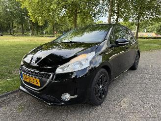 Avarii autoturisme Peugeot 208  2013/1