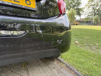 Peugeot 208  picture 10