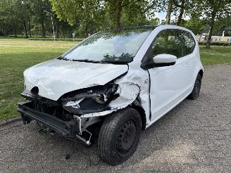 Unfallwagen Volkswagen Up!  2013/1