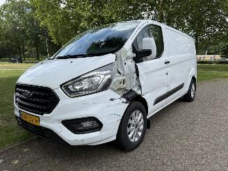 Unfall Kfz Van Ford Transit Custom CUSTOM 2022/1