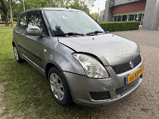 Suzuki Swift  picture 7