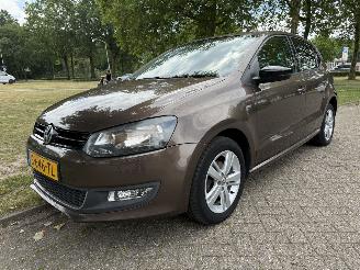 uszkodzony samochody osobowe Volkswagen Polo  2013/1