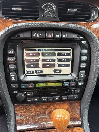 Jaguar XJ  picture 24