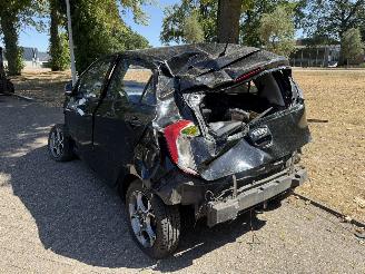 Kia Picanto  picture 3